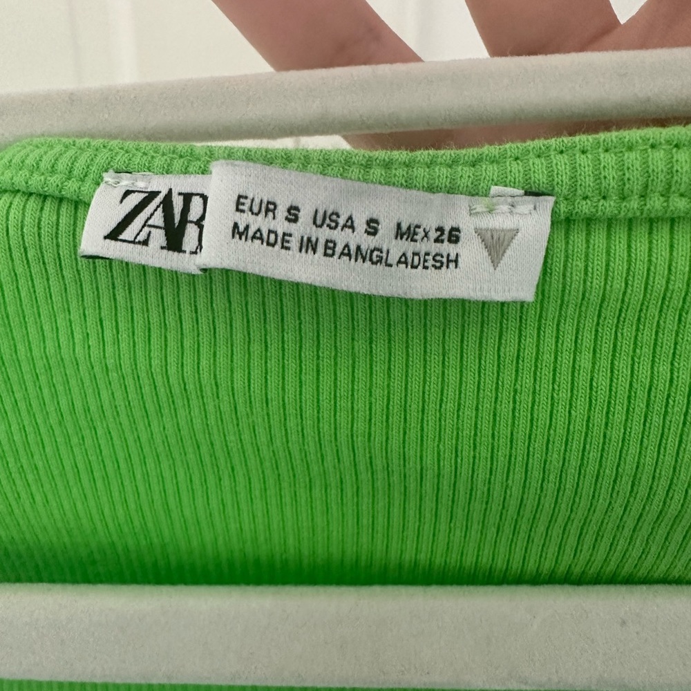 Zara Ruffled Crop Top Green - Picture 3 of 4